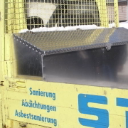 Auf dem Fahrzeug montiert